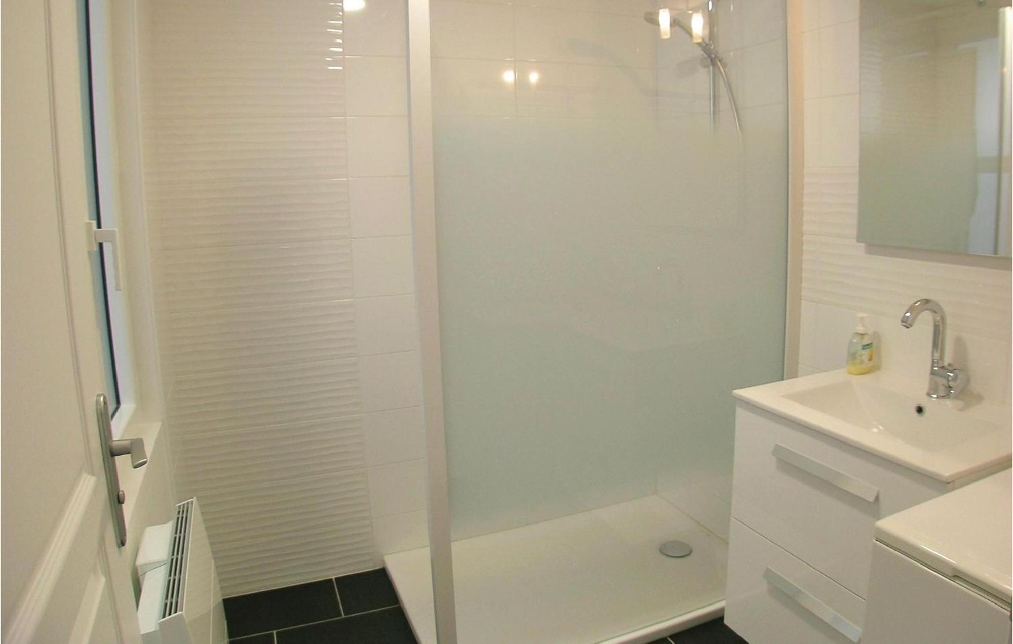 2 Bedroom Awesome Apartment In Mers-Les-Bains Dış mekan fotoğraf