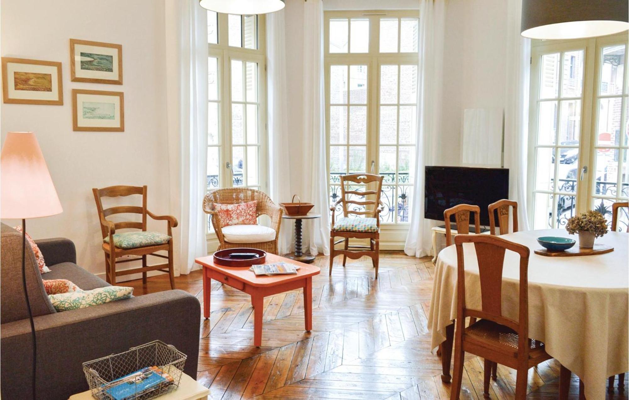 2 Bedroom Awesome Apartment In Mers-Les-Bains Dış mekan fotoğraf